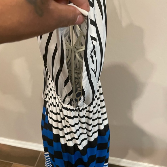 Dress by Cristina love size medium - Picture 3 of 3